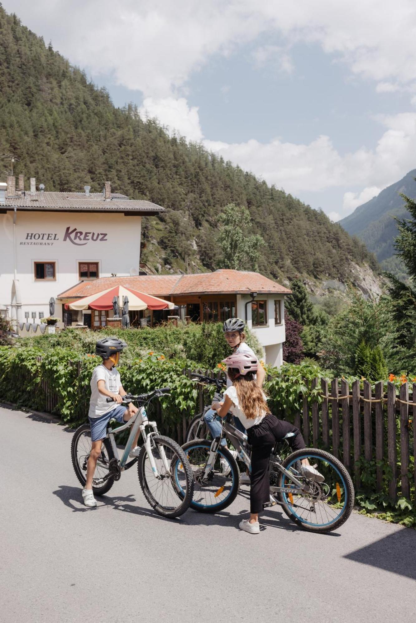 Hotel Kreuz Pfunds Esterno foto